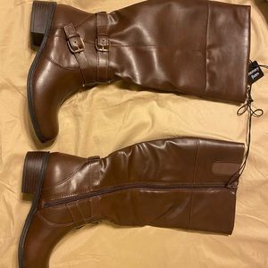 Arizona Boots Size 7.5